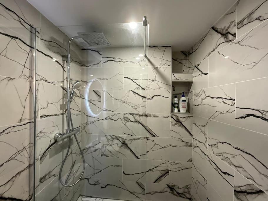 Ks Paris Studio Appart Near Station Gare Du Nord And Gare De L Est Ngoại thất bức ảnh